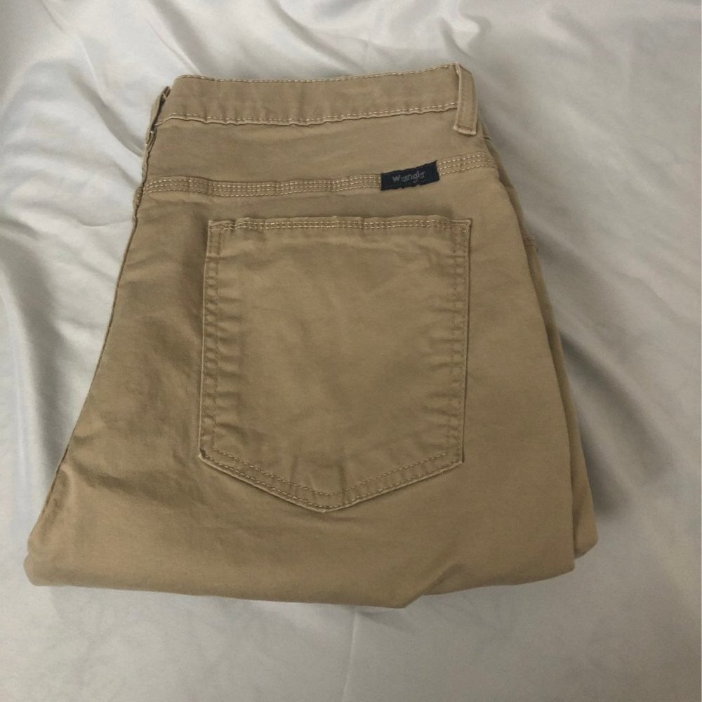 Wrangler Jeans size 16 Husky